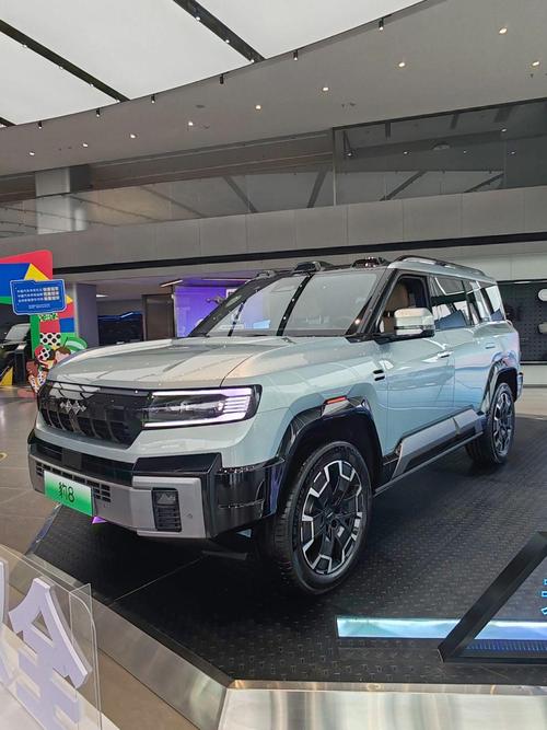 广州61比亚迪方程豹硬派越野的爆款，英菲尼迪35周年与你共成长